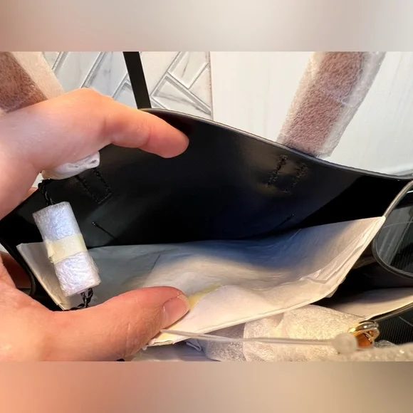 MARC JACOBS Tri-Color Leather MICRO Tote Handbag with Shoulder Strap - Picture 7 of 7